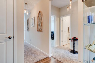 06_147_Broadmoore_Blvd1_mls