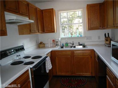 4103 Chilton Way, High Point, NC 27265 - photo 6