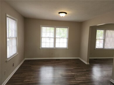 7563 Carrollburg Dr, Fayetteville, NC 28303 - photo 3