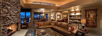006_LIVING ROOM