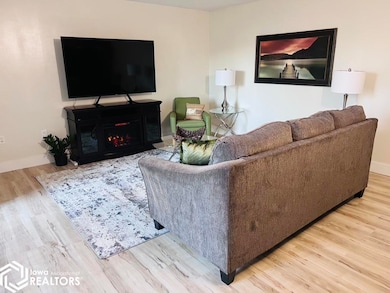 2700 N Shore Dr unit 201, Clear Lake, IA 50428 - photo 4