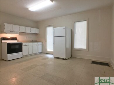 829 E 32nd St, Savannah, GA 31401 - photo 4
