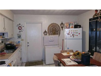 2104 NW 27th St unit 1-2, Oakland Park, FL 33311 - photo 6