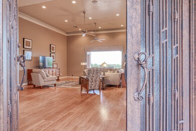 4894 W Saguaro Cliffs Drive