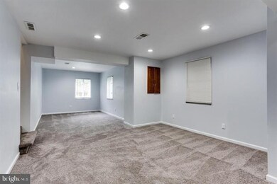 8912 Tuckerman Ln, Potomac, MD 20854 - photo 5