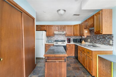 32 Kristee Cir, West Warwick, RI 02893 - photo 5