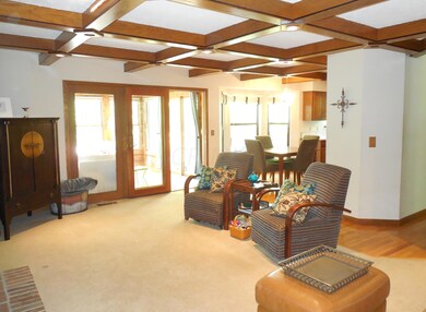 Family Room to Florida Room to Dining ar