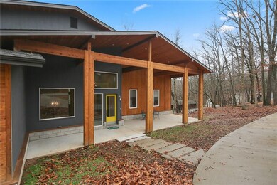 2004 Almand Dr Bentonville, AR 72712