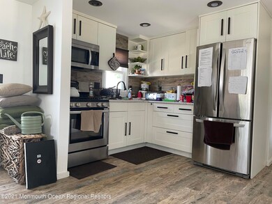 452 Marathon Ct, Lavallette, NJ 08735 - photo 4