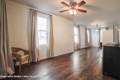 1055 Forest Ave, Staten Island, NY 10310 - photo 4