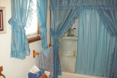 974 Carmalt St, Scranton, PA 18519 - photo 7