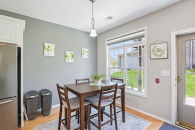 8-web-or-mls-S 54th St-1005-008