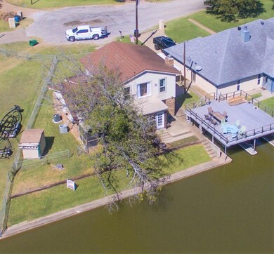 403 Mercury Ct, Granbury, TX 76049 - photo 4