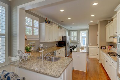 2584 Kings Gate (40)