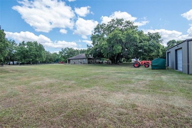 7701 Hackamore Rd, Zephyrhills, FL 33541 - photo 5