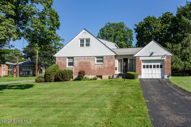 16 Minnowbrook Ave, Delmar, NY 12054 - photo 3