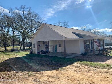 Exterior Carport Right