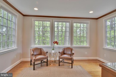 3109 Rolling Rd, Chevy Chase, MD 20815 - photo 5