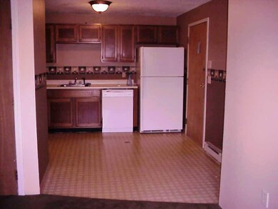 383 Lita Ln, Newmarket, NH 03857 - photo 3