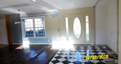 Entry/Dining