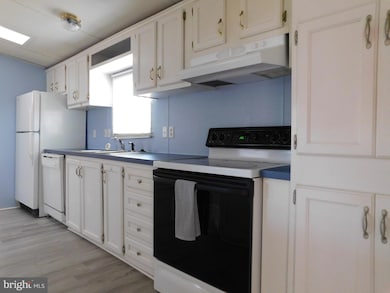 13535 Waterloo Rd, Rouzerville, PA 17268 - photo 4