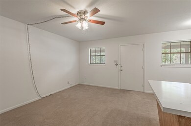 2105 Avenue N unit 8, Huntsville, TX 77340 - photo 7
