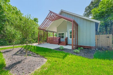 6601 Greenhurst St, Houston, TX 77091 - photo 5