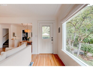 810 McGilchrist St SE, Salem, OR 97302 - photo 4