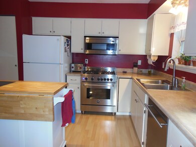 Bright Kitchen