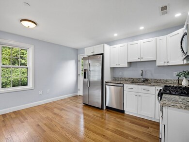 543 Andover St unit 7, Lawrence, MA 01843 - photo 3