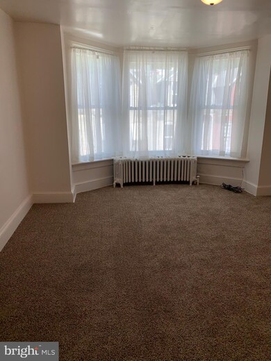 1122 Locust St, Reading, PA 19604 - photo 2