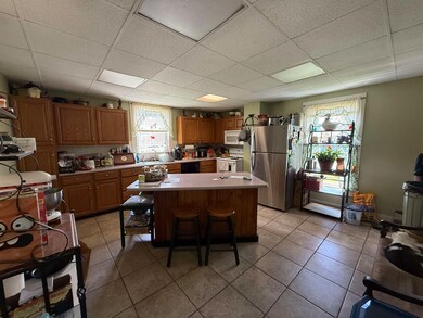 58 Crescent St, Rutland, VT 05701 - photo 6