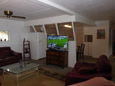 Livingroom, 3