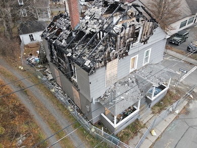 75 School St, Greenfield, MA 01301 - photo 5