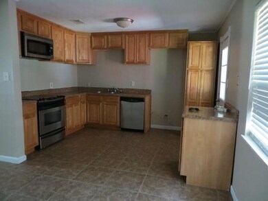 145 Meadowmoss Dr, Slidell, LA 70458 - photo 2