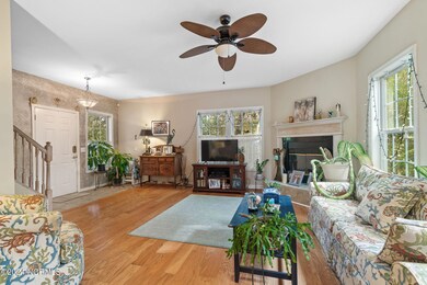 14-web-or-mls-107-shady-lane-web-14