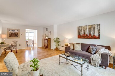 603 N Armistead St, Alexandria, VA 22312 - photo 2