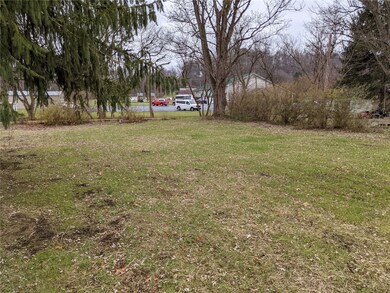 107-108 Leachman St, Unity  Township, PA 15693 - photo 5