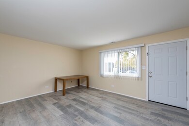 2634 Woodview Ct unit 5, Waukegan, IL 60087 - photo 6