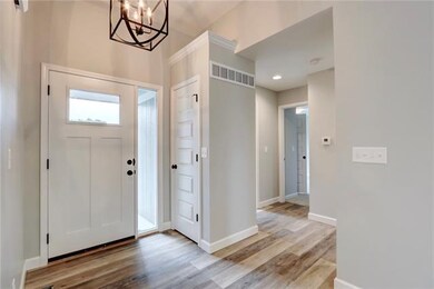 604 W Olive St, Raymore, MO 64083 - photo 5