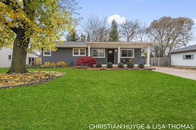 3-web-or-mls-A7402664