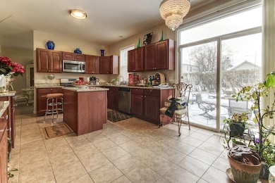 25463 Cinnamon Cir, Plainfield, IL 60585 - photo 7