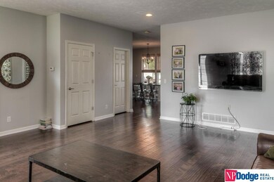 2304 S Mineral Dr, Papillion, NE 68046 - photo 6