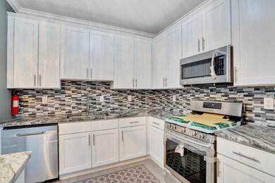 321 Regency Place unit 321, Woodbridge, NJ 07095 - photo 5