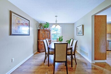 6620 Merry Ln, Columbus, OH 43229 - photo 6