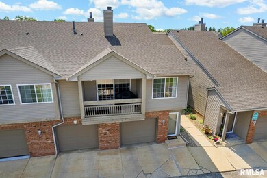 4517 N Thornhill Dr unit 207C, Peoria, IL 61615 - photo 4