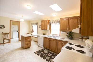 205 S Grant St, Galien, MI 49113 - photo 4