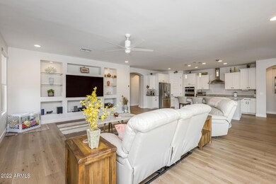 6) GREAT ROOM