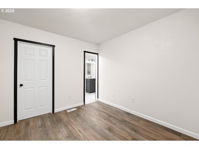 8412 SE Liebe St, Portland, OR 97266 - photo 7