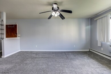 401 Highway22b43u5 unit E, North Plainfield Boro, NJ 07060 - photo 5
